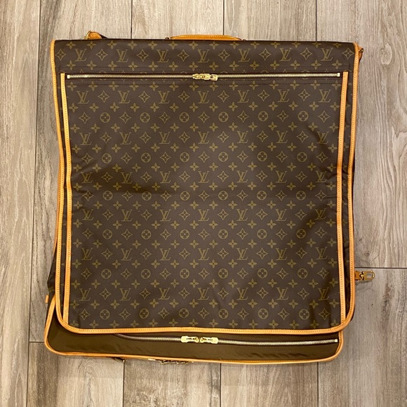 🚫SOLD🚫 LOUIS VUITTON Garment Bag - Picture 4 of 13